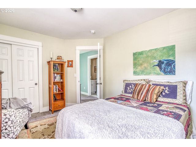 2830 Sw COAST Ave, Lincoln City, OR 97367