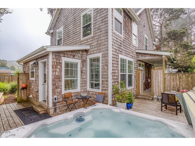 2830 Sw COAST Ave, Lincoln City, OR 97367