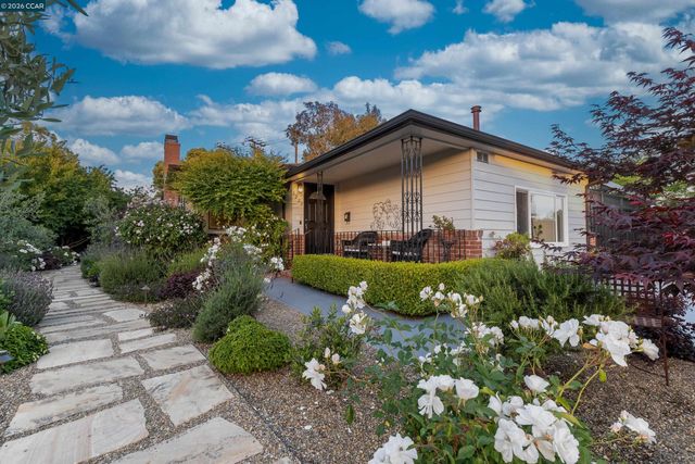 3229-3231 Toyon Ter, Alameda, CA 94501