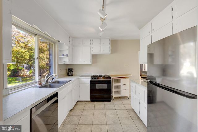 756 APPLEWOOD LN, Great Falls, VA 22066