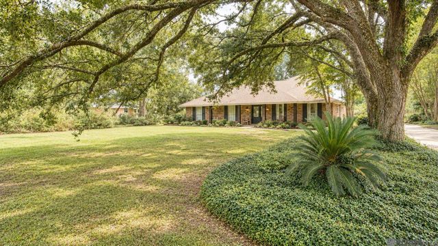 25791 Plantation Ave, Denham Springs, LA 70726