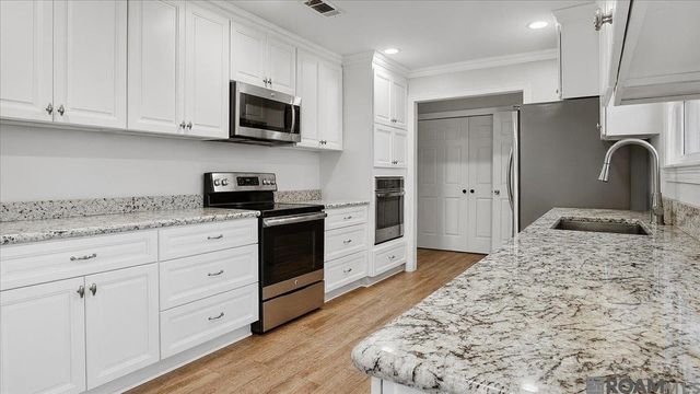 25791 Plantation Ave, Denham Springs, LA 70726