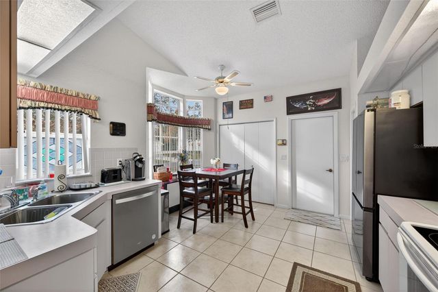 9288 NEW ORLEANS DRIVE, Weeki Wachee, FL 34613