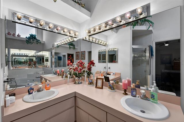 9288 NEW ORLEANS DRIVE, Weeki Wachee, FL 34613