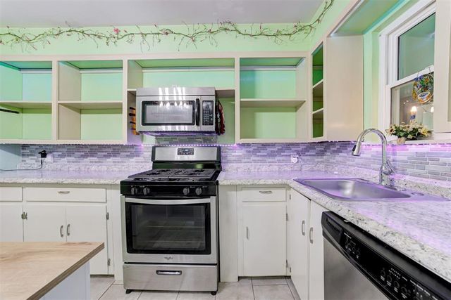 2709 N Saint Peter Avenue, Oklahoma City, OK 73141