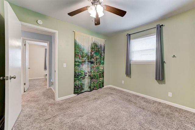 2709 N Saint Peter Avenue, Oklahoma City, OK 73141