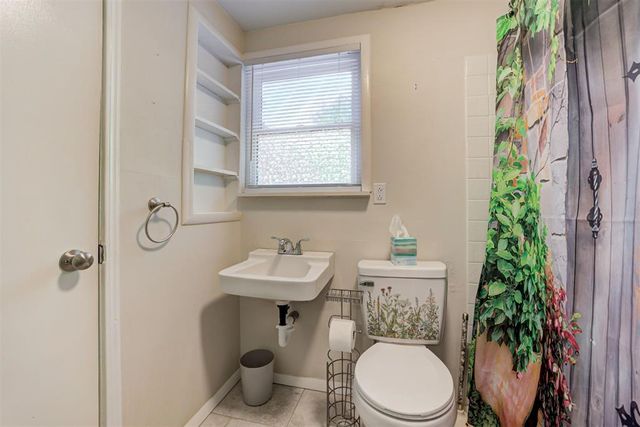 2709 N Saint Peter Avenue, Oklahoma City, OK 73141