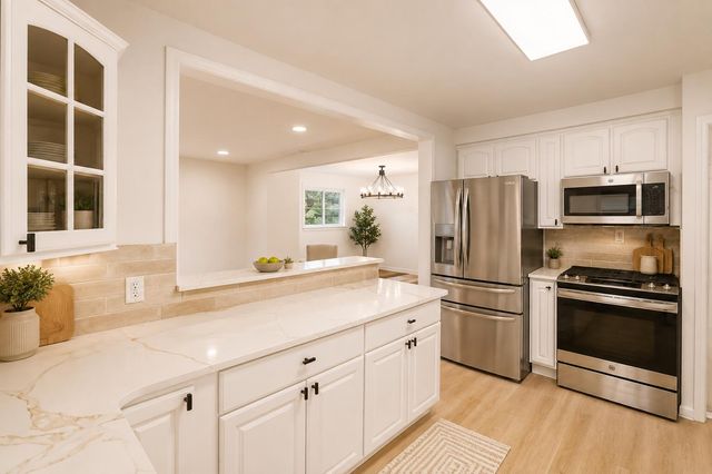 11920 Cavell Street, Livonia, MI 48150