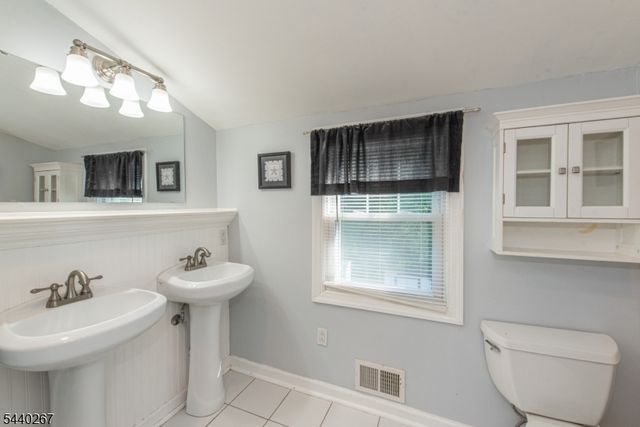 5 Hillside Ave, Mine Hill Twp., NJ 07803