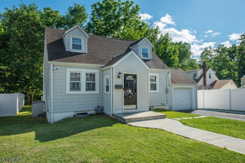 5 Hillside Ave, Mine Hill Twp., NJ 07803