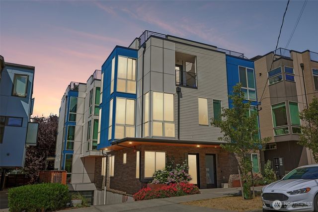 3637 C Dayton Ave N, Seattle, WA 98103