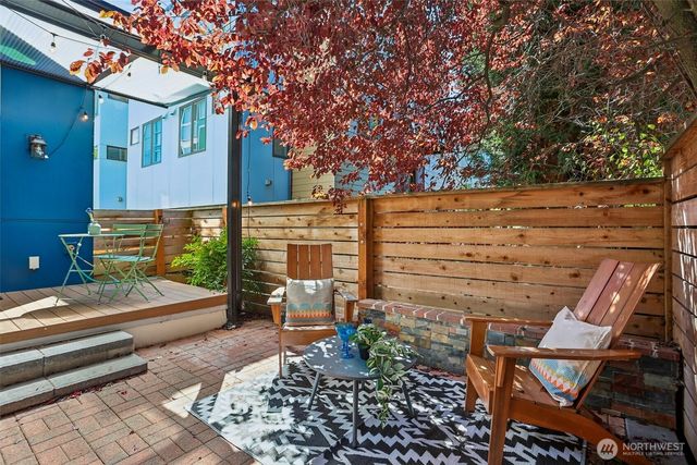 3637 C Dayton Ave N, Seattle, WA 98103