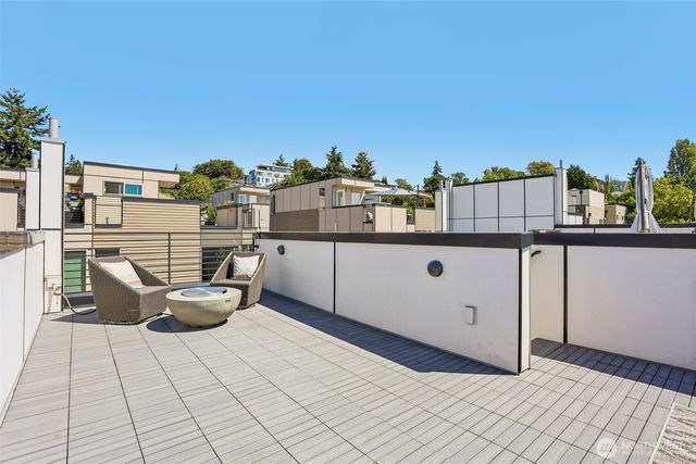 3637 C Dayton Ave N, Seattle, WA 98103