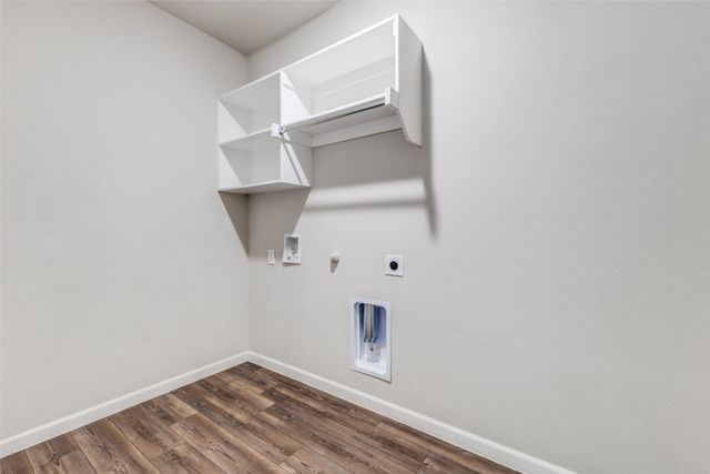 140 Chase Creek Drive, Lavon, TX 75166