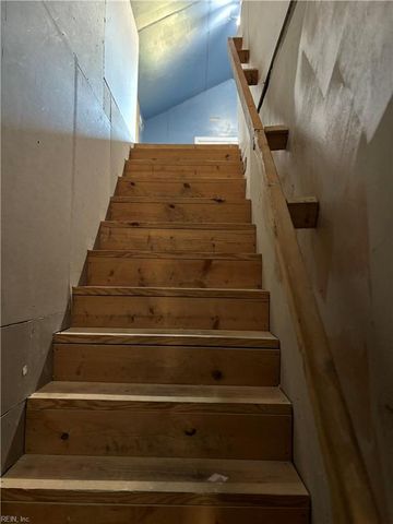 7 College CT, Suffolk, VA 23434