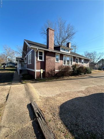 7 College CT, Suffolk, VA 23434