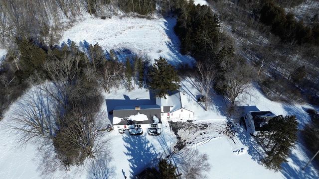 W181N9052 Melanie LANE, Menomonee Falls, WI 53052