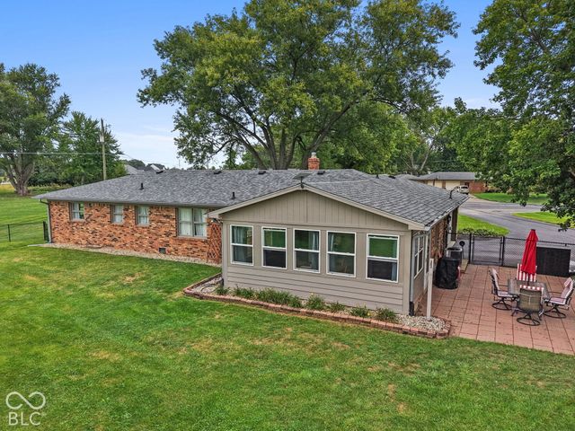 6349 W Buckskin Court, New Palestine, IN 46163