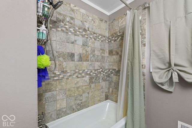 6349 W Buckskin Court, New Palestine, IN 46163