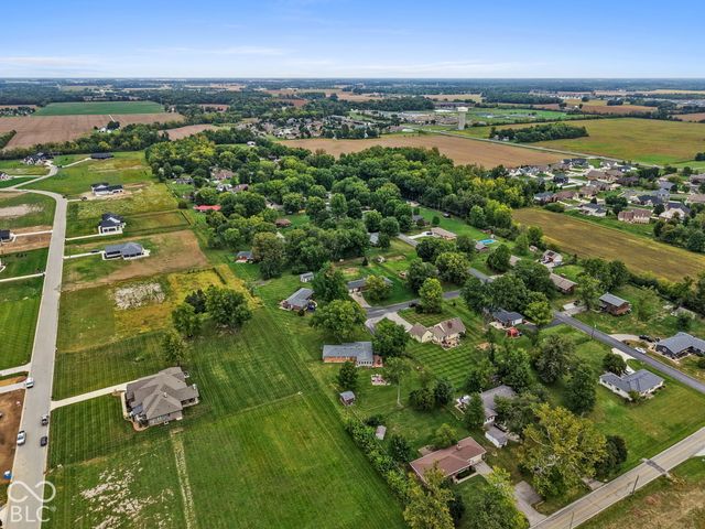 6349 W Buckskin Court, New Palestine, IN 46163