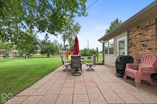 6349 W Buckskin Court, New Palestine, IN 46163