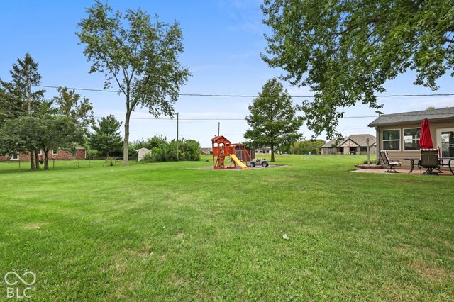 6349 W Buckskin Court, New Palestine, IN 46163