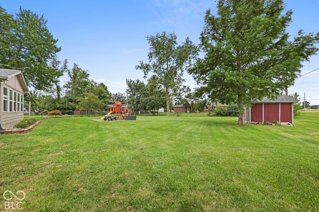 6349 W Buckskin Court, New Palestine, IN 46163