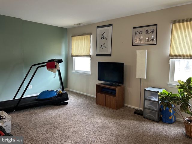 306 FOXWOOD LN, Marlton, NJ 08053