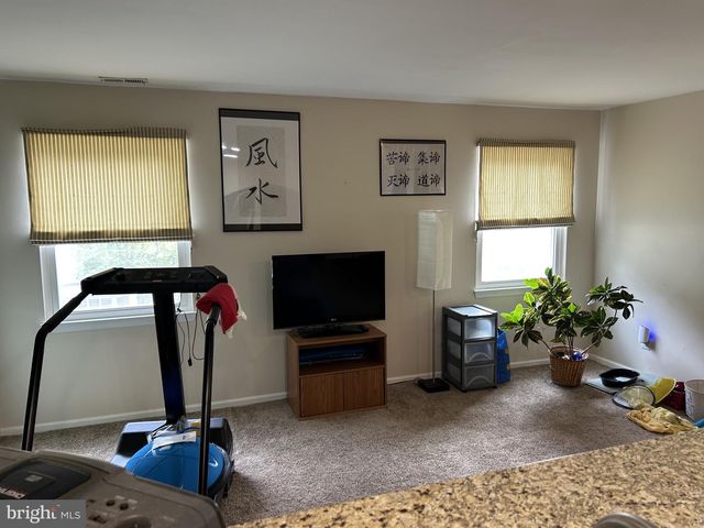 306 FOXWOOD LN, Marlton, NJ 08053