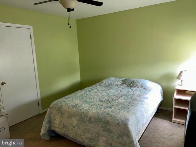 306 FOXWOOD LN, Marlton, NJ 08053
