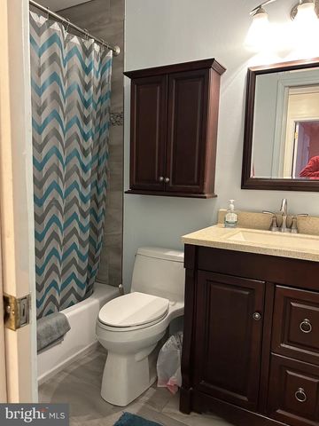 306 FOXWOOD LN, Marlton, NJ 08053