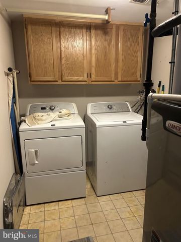 306 FOXWOOD LN, Marlton, NJ 08053