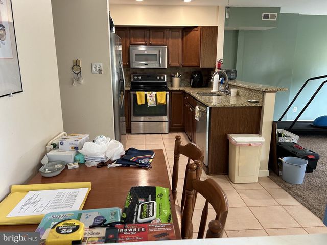 306 FOXWOOD LN, Marlton, NJ 08053