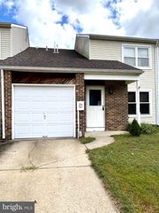 306 FOXWOOD LN, Marlton, NJ 08053