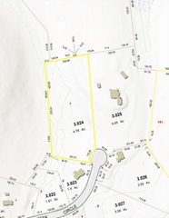 7 Stone Creek Cir, Oxford, MA 01540