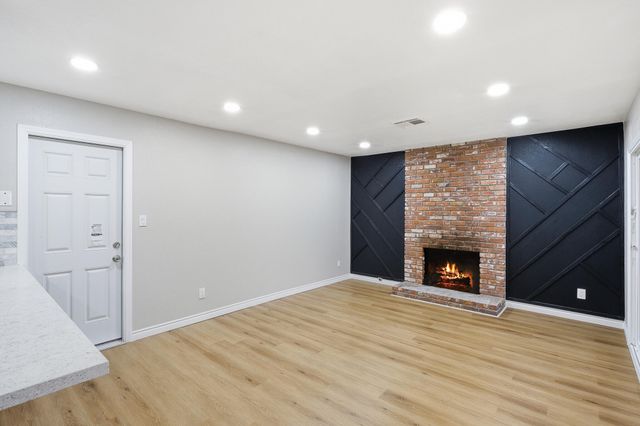 3311 W Sue Avenue, Visalia, CA 93277