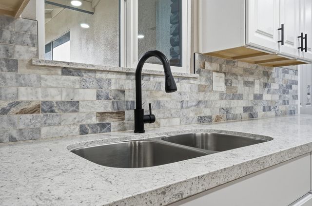 3311 W Sue Avenue, Visalia, CA 93277