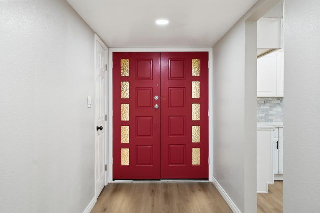 3311 W Sue Avenue, Visalia, CA 93277