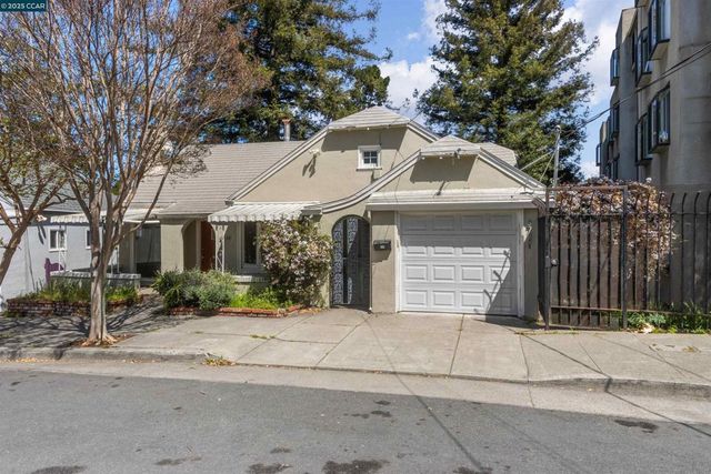 3747 Park Boulevard Way, Oakland, CA 94610