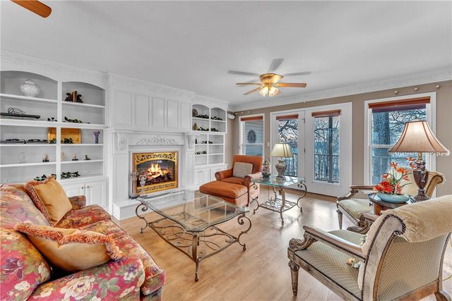 29 County Road 1522, Eureka Springs, AR 72632