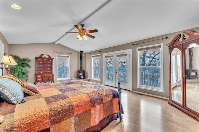 29 County Road 1522, Eureka Springs, AR 72632