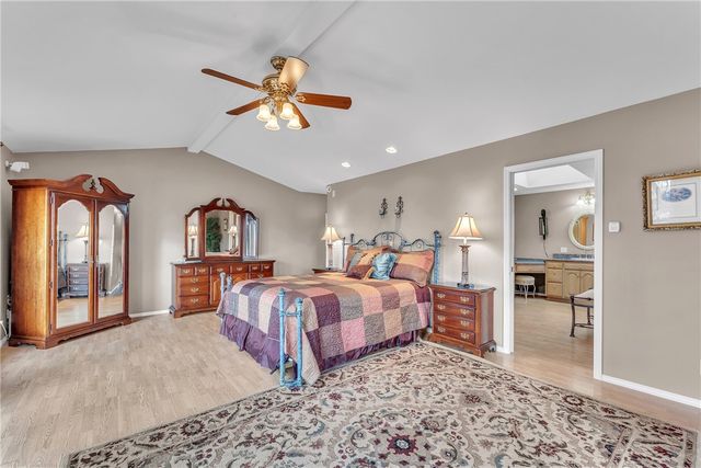 29 County Road 1522, Eureka Springs, AR 72632