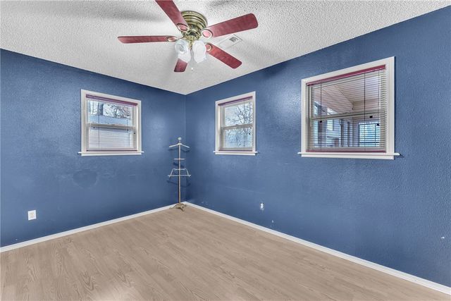 29 County Road 1522, Eureka Springs, AR 72632