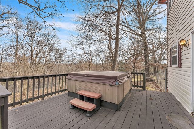 29 County Road 1522, Eureka Springs, AR 72632