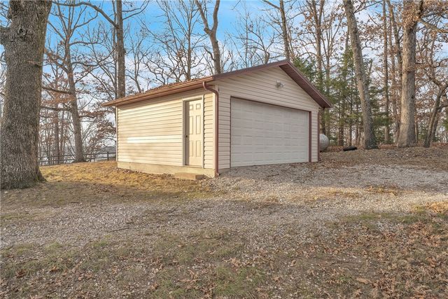 29 County Road 1522, Eureka Springs, AR 72632