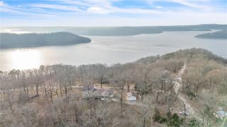 29 County Road 1522, Eureka Springs, AR 72632