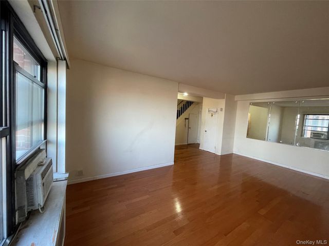 99-72 66th Road 11G, Rego Park, NY 11374