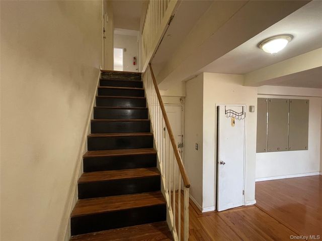 99-72 66th Road 11G, Rego Park, NY 11374