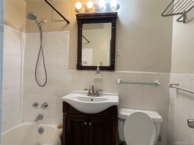 99-72 66th Road 11G, Rego Park, NY 11374