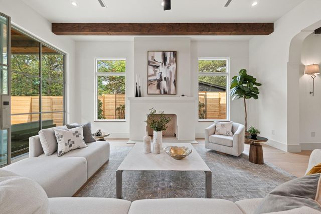 6006 Cary DR, Austin, TX 78757